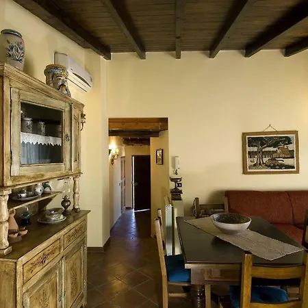 Ivoni Apartament Campofelice Di Roccella