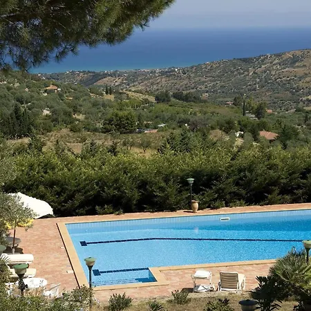 Apartament Ivoni *